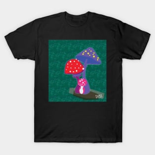 Amanita muscaria fly agaric T-Shirt